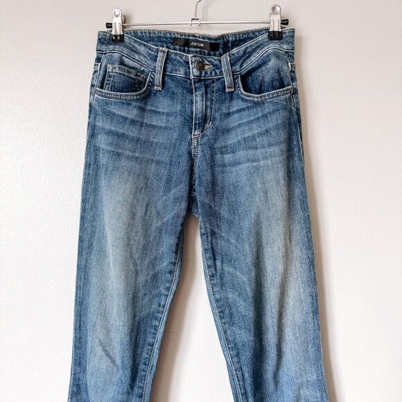 Joe's Jeans Skinny Booty Fit Medium Wash Size 25 - Picture 3 of 8